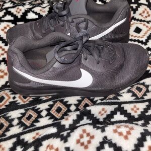 Nike air Charcoal and White Athletic Shoes